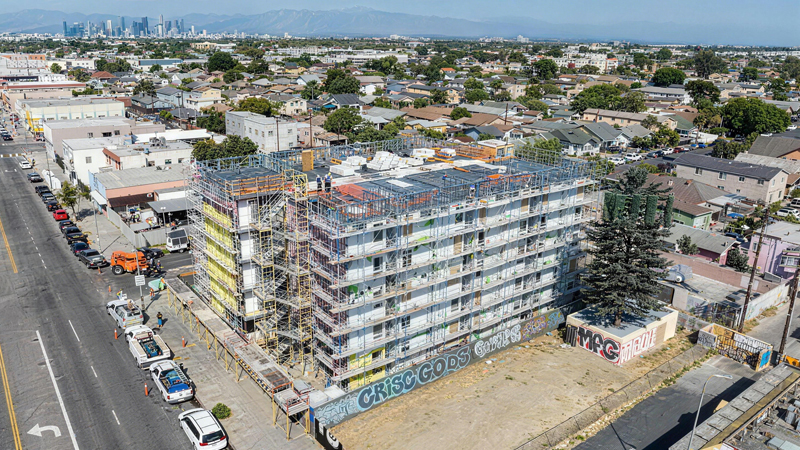 6200 Broadway South LA 66-unit Model/Z modular apartments