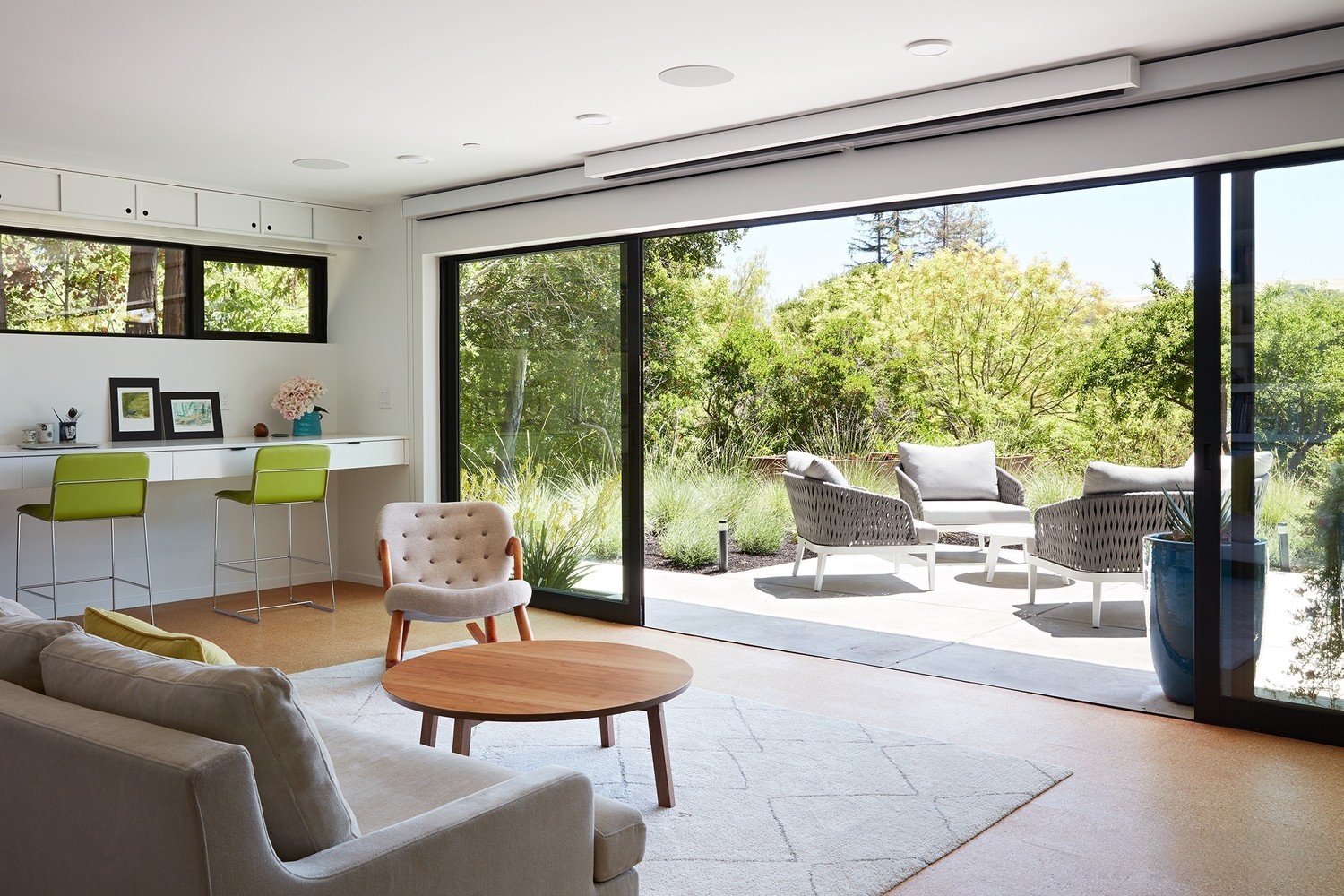 shipping container conversion house;