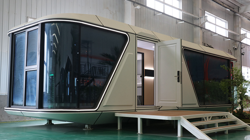 Mobile Vacation House